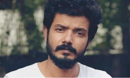 Sreenath Bhasis Reaction About    Female Anchor allegation