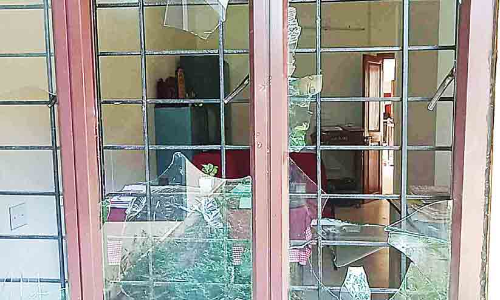 ചാലക്കുടി ജി.എച്ച്.എസ്.എസിൽ സാമൂഹികവിരുദ്ധരുടെ അക്രമം