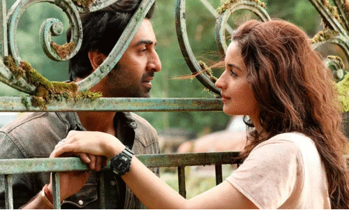 Ranbir Kapoor Alia Bhatts Brahmastra inches closer to Rs 250 crore In 15 Days Ranbir Kapoor Alia Bhatts Brahmastra inches closer to Rs 250 crore In 15 Days