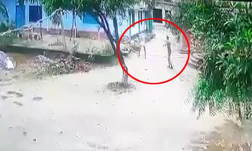 അധ്യാപകനെ വെടിവെച്ച് വീഴ്ത്തി പത്താം ക്ലാസുകാരൻ; വിഡിയോ വൈറൽ