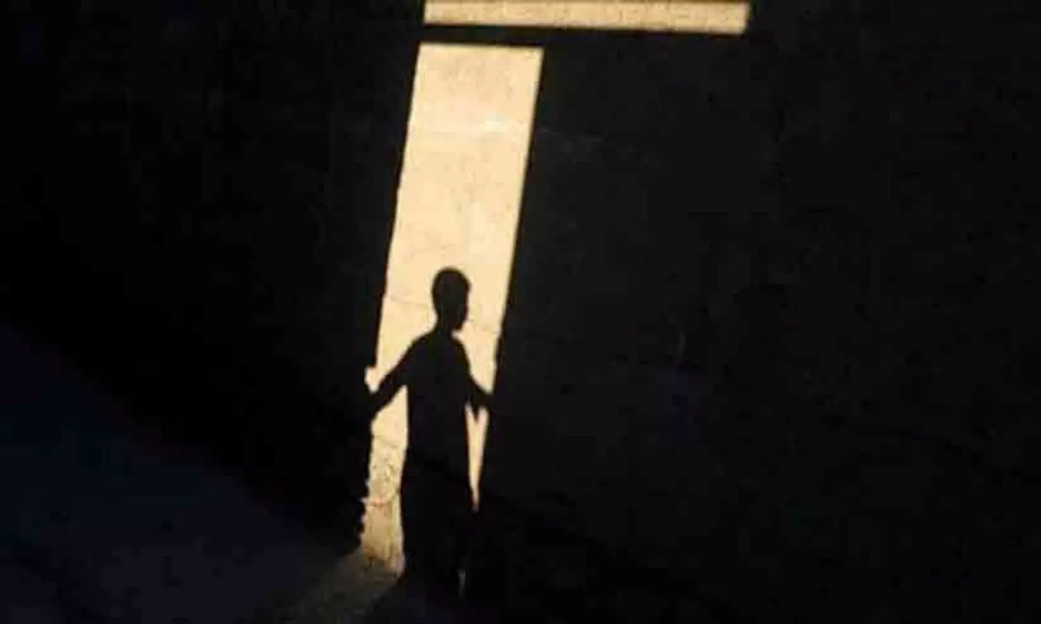 ഡൽഹിയിൽ 12 വയസുള്ള ആൺകുട്ടിയെ നാലുപേർ ചേർന്ന് ബലാത്സംഗം ചെയ്തു; സ്വകാര്യ ഭാഗങ്ങളിൽ ദണ്ഡ് കയറ്റി