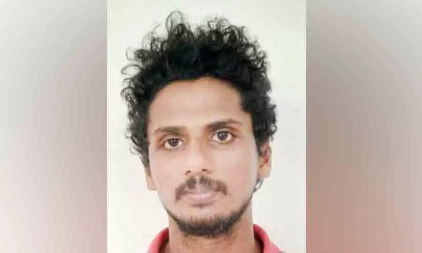 വാഹനങ്ങൾക്ക് തീയിട്ടയാൾ ഒന്നര വർഷത്തിനുശേഷം പിടിയിൽ വാഹനങ്ങൾക്ക് തീയിട്ടയാൾ ഒന്നര വർഷത്തിനുശേഷം പിടിയിൽ