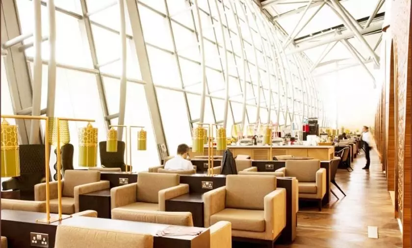 മികച്ച എയർപോർട്ട് ലോഞ്ച്​: മസ്കത്ത് എയർപോർട്ടിന്​ പുരസ്​കാരം