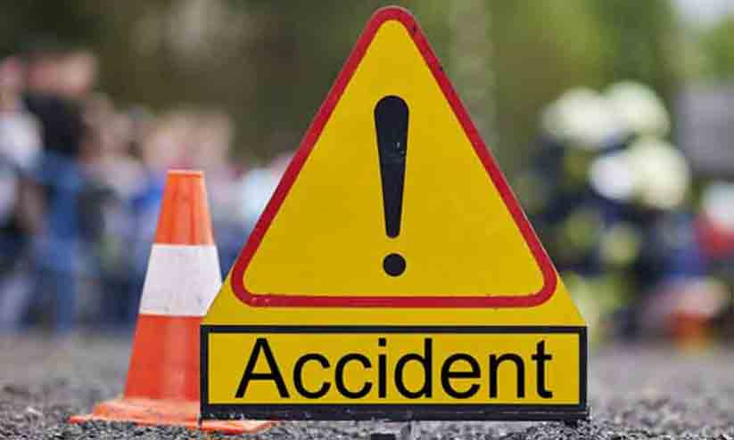 ബൈക്കും കാറും കൂട്ടിയിടിച്ച് രണ്ടുപേർക്ക് പരിക്ക് ബൈക്കും കാറും കൂട്ടിയിടിച്ച് രണ്ടുപേർക്ക് പരിക്ക്