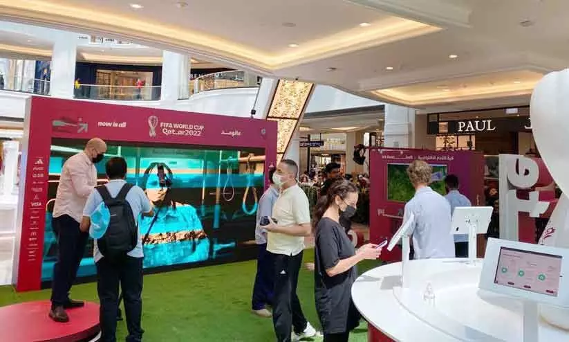 ഖത്തർ ലോകകപ്പ് കാണണോ? ദുബൈ മാൾ ഓഫ് എമിറേറ്റ്സിൽ റോഡ് ഷോ
