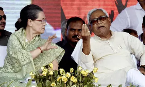 Sonia Gandhi, nitish kumar