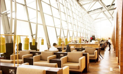 മികച്ച എയർപോർട്ട് ലോഞ്ച്​: മസ്കത്ത് എയർപോർട്ടിന്​ പുരസ്​കാരം