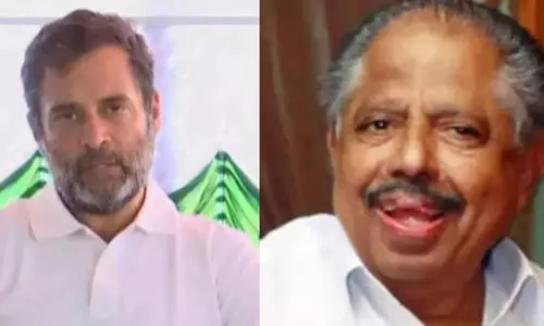 രാഹുൽ ഗാന്ധി ആര്യാടന്‍റെ നിലമ്പൂരിലെ വീട്ടിലെത്തി അന്തിമോപചാരം അർപ്പിച്ചു