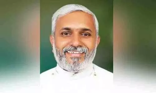 പ്രണയ വിവാഹത്തിന് കൂട്ടുനിന്നെന്ന്; വൈദികന് നേരെ ആക്രമണം