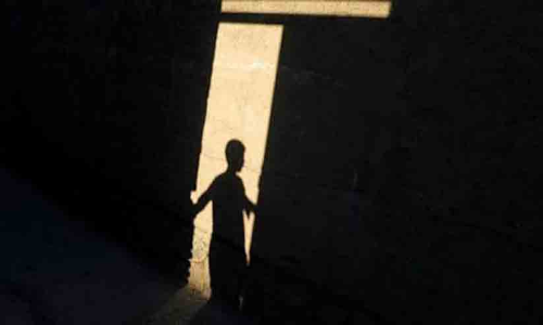 ഡൽഹിയിൽ 12 വയസുള്ള ആൺകുട്ടിയെ നാലുപേർ ചേർന്ന് ബലാത്സംഗം ചെയ്തു; സ്വകാര്യ ഭാഗങ്ങളിൽ ദണ്ഡ് കയറ്റി