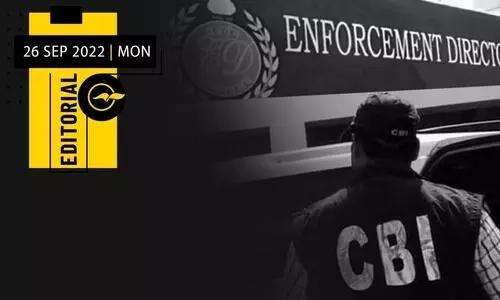 ജുഡീഷ്യറി കാണണം, ഈ കൂട്ടിലെ തത്തകളെ