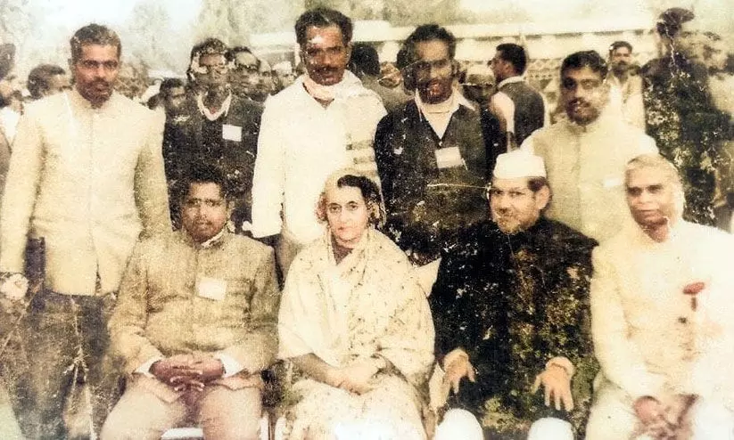 79ലെ കോൺഗ്രസ് പിളർപ്പിൽ ഇന്ദിരവിരുദ്ധ പക്ഷത്ത്; ആദ്യ മന്ത്രിസ്ഥാനം ഇടതിനൊപ്പം