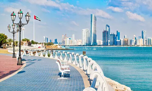 Abu Dhabi police warns people against riding bicycles and scooters in footpaths Abu Dhabi police warns people against riding bicycles and scooters in footpaths