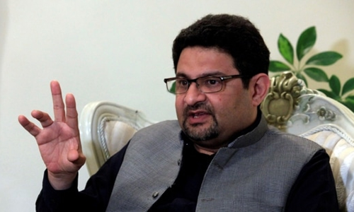 Pakistans finance minister Miftah Ismail resign