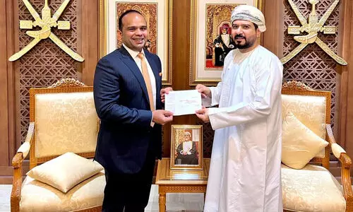 അദീബ് അഹമ്മദിന്​ ഒമാനിൽ ദീർഘകാല താമസ വിസ