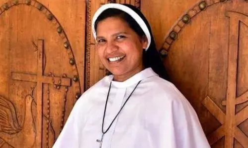 സിസ്റ്റര്‍ ലൂസി കളപ്പുരക്കല്‍ സത്യഗ്രഹ സമരത്തിലേക്ക്