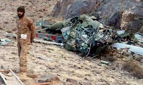 പാക് സൈനിക കോപ്ടർ തകർന്ന് രണ്ട് പൈലറ്റുമാർ അടക്കം ആറ് മരണം
