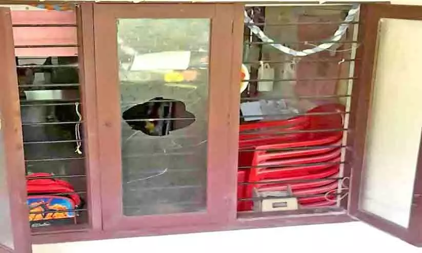 ബാവുപ്പാറ അംഗൻവാടിയിൽ സാമൂഹികവിരുദ്ധരുടെ ശല്യം