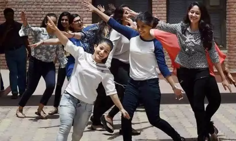 സി.യു.ഇ.ടി പി.ജി: ആറ് വിദ്യാർഥികൾക്ക് നൂറ് ശതമാനം മാർക്ക് സി.യു.ഇ.ടി പി.ജി: ആറ് വിദ്യാർഥികൾക്ക് നൂറ് ശതമാനം മാർക്ക്