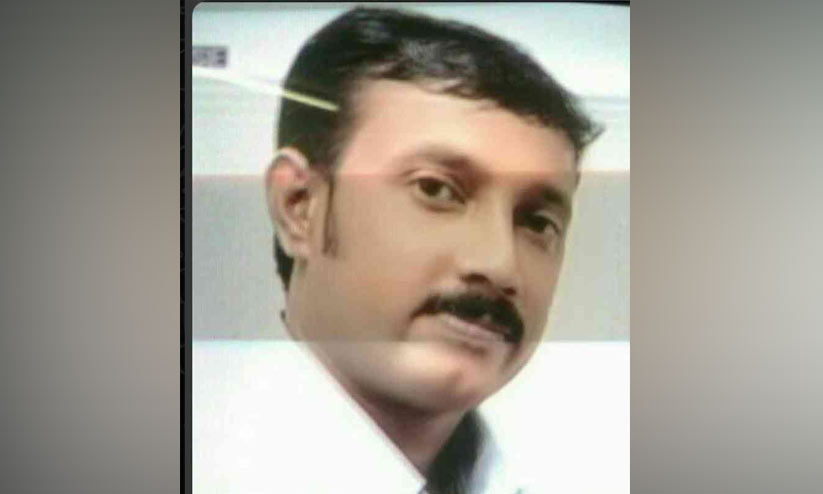 ഉതിമൂട്ടിൽ വാഹനപകടത്തിൽ യുവാവ് മരിച്ചു ഉതിമൂട്ടിൽ വാഹനപകടത്തിൽ യുവാവ് മരിച്ചു