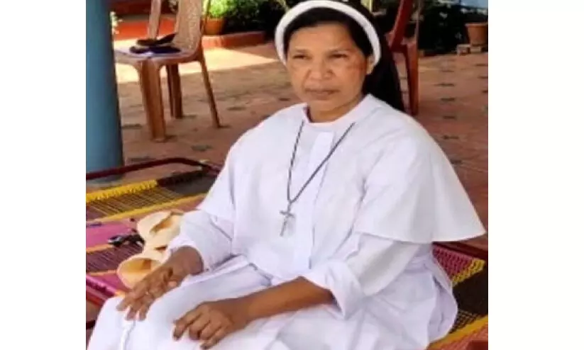 സിസ്‌റ്റർ ലൂസി സത്യഗ്രഹം തുടങ്ങി; കൈയേറ്റത്തിന് ശ്രമിച്ച രണ്ടുപേർ പിടിയിൽ