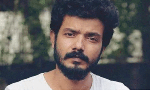 Sreenath Bhasis Reaction About    Female Anchor allegation