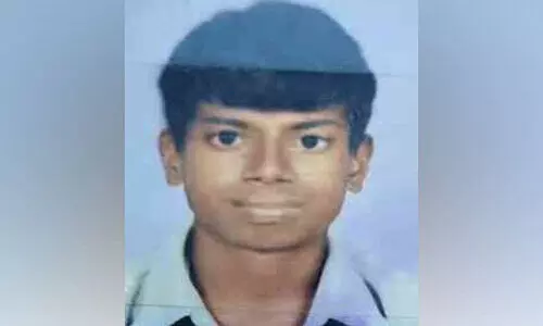 യുവാവ് തൂങ്ങി മരിച്ച നിലയിൽ