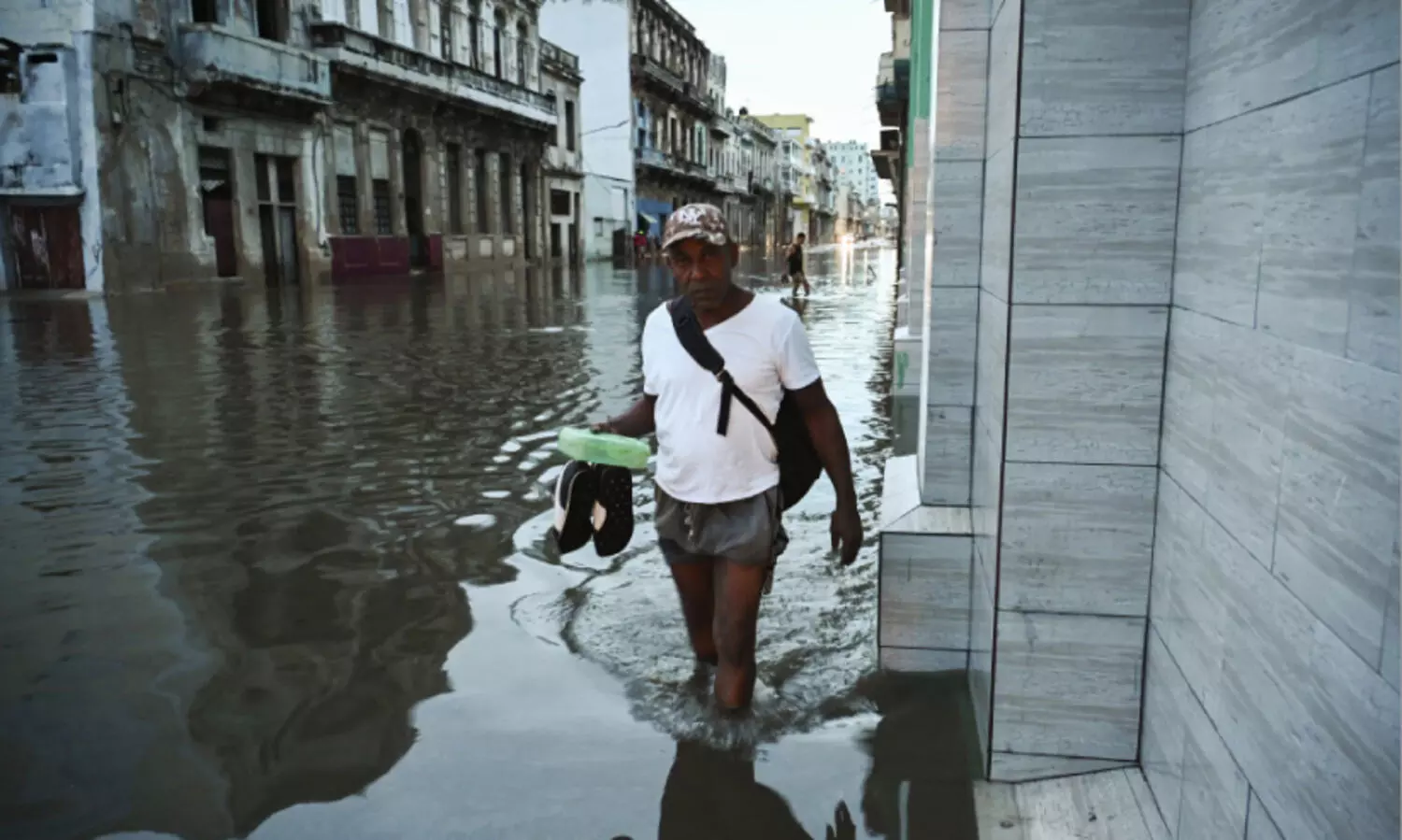 ക്യൂബയെ തകർത്തെറിഞ്ഞ് ഇയാൻചുഴലിക്കാറ്റ്; രണ്ടു മരണം