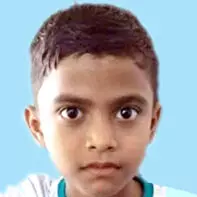 വി​ദ്യാ​ർ​ഥി കു​ള​ത്തി​ൽ വീ​ണ് മ​രി​ച്ചു