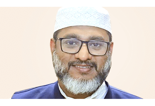 സി.​എ​ച്ച്. മു​ഹ​മ്മ​ദ്‌ കോ​യ സ്മാ​ര​ക വി​ദ്യാ​ഭ്യാ​സ പു​ര​സ്‌​കാ​രം സു​ബൈ​ർ ഹു​ദ​വി​ക്ക്