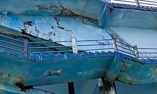 മഞ്ഞമണ്കാല കുടിവെള്ളപദ്ധതി ജലസംഭരണിയില് ചോര്ച്ച മഞ്ഞമണ്കാല കുടിവെള്ളപദ്ധതി ജലസംഭരണിയില് ചോര്ച്ച