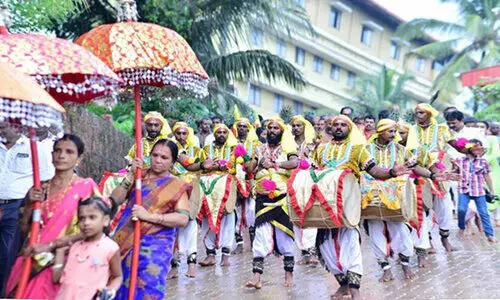 വരുന്നൂ... മേളക്കാലം