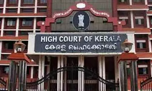 യൂനിയനുകളുടെ ഇഷ്ടമേ നടക്കൂവെങ്കിൽ കെ.എസ്.ആർ.ടി.സിയെ അവർ ഏറ്റെടുക്കണം -ഹൈകോടതി