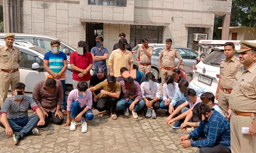 മേൽപാലത്തിൽ കാറുകൾ നിർത്തി കേക്ക് മുറിച്ച് ജന്മദിനാഘോഷം; 21 പേർ അറസ്റ്റിൽ മേൽപാലത്തിൽ കാറുകൾ നിർത്തി കേക്ക് മുറിച്ച് ജന്മദിനാഘോഷം; 21 പേർ അറസ്റ്റിൽ