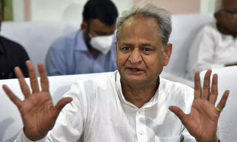 Wont contest Congress chief polls, apologise to Sonia Gandhi: Ashok Gehlot Wont contest Congress chief polls, apologise to Sonia Gandhi: Ashok Gehlot