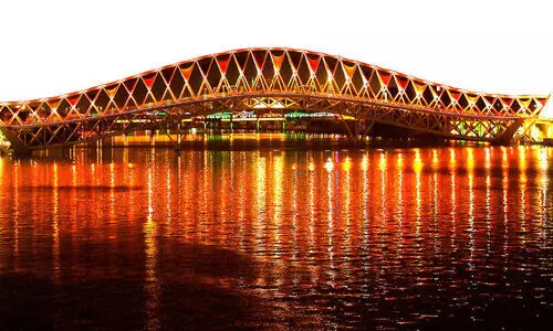 ഉയരെ പറക്കാൻ താരങ്ങളിറങ്ങി