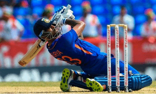 ട്വന്റി 20 റൺവേട്ടക്കാരിൽ ആകാശത്തോളമുയർന്ന് സ്കൈ