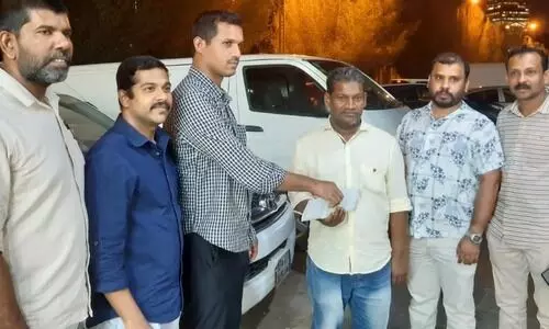 എട്ടുവർഷത്തെ നിയമകുരുക്കിനൊടുവിൽ ചാലക്കുടി സ്വദേശി നാട്ടിലേക്ക് മടങ്ങി എട്ടുവർഷത്തെ നിയമകുരുക്കിനൊടുവിൽ ചാലക്കുടി സ്വദേശി നാട്ടിലേക്ക് മടങ്ങി