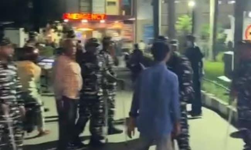 വിദ്യാർഥി സംഘർഷം; ഡൽഹി ആശുപത്രിയിലെ വെടിവെപ്പിൽ ഒരാൾക്ക് പരിക്ക് വിദ്യാർഥി സംഘർഷം; ഡൽഹി ആശുപത്രിയിലെ വെടിവെപ്പിൽ ഒരാൾക്ക് പരിക്ക്