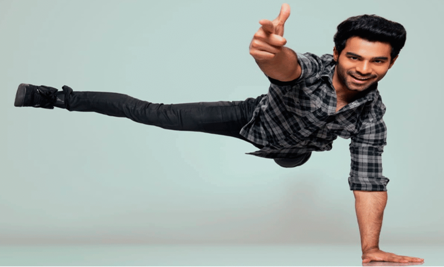 Gali Janardhan Reddy son Kireeti ReddyS debut film As junior