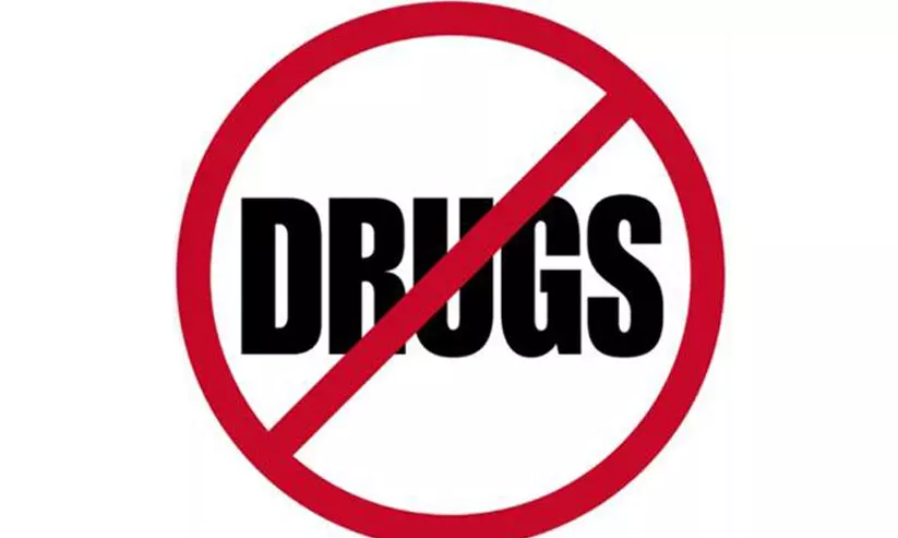 അപകടലഹരിയിൽ നാട്; പിടിച്ചമർത്താൻ പൊലീസ്