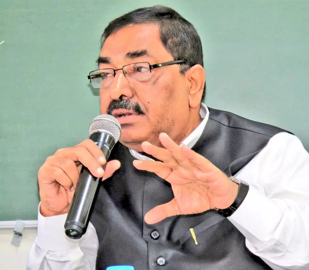 കേ​​​ന്ദ്ര സ​​​ർ​​​വ​​​ക​​​ലാ​​​ശാ​​​ല വൈ​​​സ് ചാ​​​ൻ​​​സ​​​ല​​​ർ എ​​​ച്ച്. വെ​​​ങ്കി​​​ടേ​​​ശ്വ​​​ർ​​​ ലു