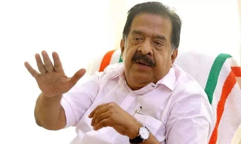 എം.ശിവശങ്കറിനെ ഒരു നിമിഷം പോലും സർവീസിൽ തുടരാൻ അനുവദിക്കരുതെന്ന് രമേശ് ചെന്നിത്തല