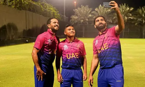 ലോ​ക​ക​പ്പ്​: പു​തി​യ ജ​ഴ്​​സി​യി​ൽ യു.​എ.​ഇ ക്രി​ക്ക​റ്റ്​ ടീം