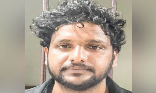 കാപ്പ ചുമത്തി നാടുകടത്തി കാപ്പ ചുമത്തി നാടുകടത്തി