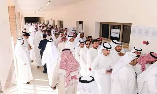 ദേശീയ അസംബ്ലി തെരഞ്ഞെടുപ്പ് : വിധിയെഴുതി കുവൈത്ത് ജനത ദേശീയ അസംബ്ലി തെരഞ്ഞെടുപ്പ് : വിധിയെഴുതി കുവൈത്ത് ജനത