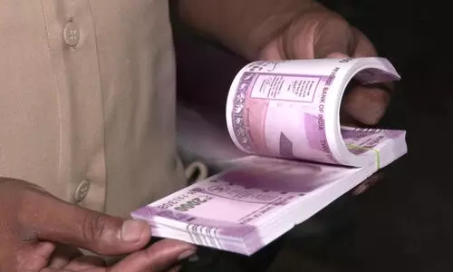 ഗുജറാത്തിൽ 25 കോടിയുടെ വ്യാജ നോട്ടുകൾ പിടികൂടി