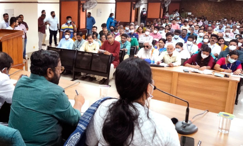 സമഗ്രവും സുതാര്യവുമായ പൊതുജനാരോഗ്യ ബില് രൂപപ്പെടുത്തുക ലക്ഷ്യമെന്ന് മന്ത്രി വീണാ ജോര്ജ് സമഗ്രവും സുതാര്യവുമായ പൊതുജനാരോഗ്യ ബില് രൂപപ്പെടുത്തുക ലക്ഷ്യമെന്ന് മന്ത്രി വീണാ ജോര്ജ്