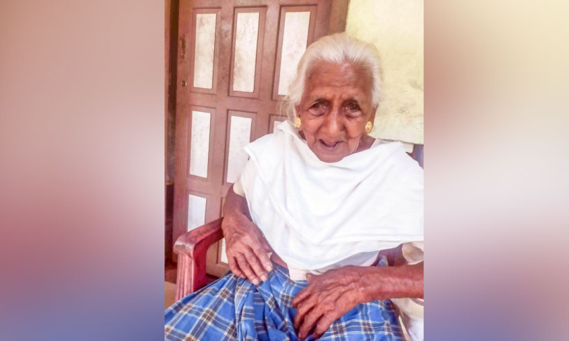 kunjipennu kunjipennu