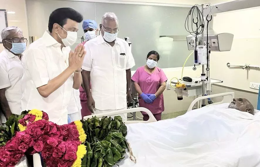 തലകുനിക്കാത്ത നേതാവ്; കോടിയേരിക്ക് അന്തിമോപചാരം അർപ്പിച്ച് സ്റ്റാലിൻ